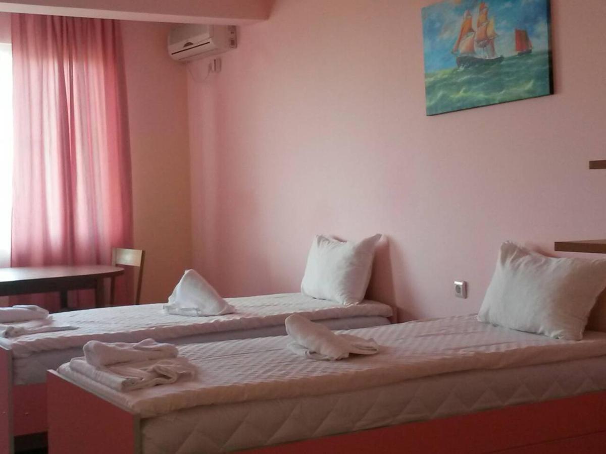 Complex Exotica Hotel Lozenec Kültér fotó