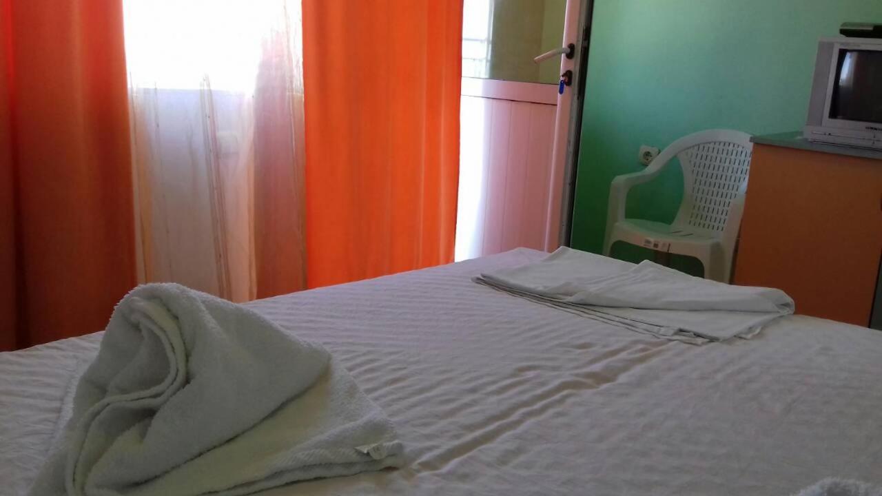 Complex Exotica Hotel Lozenec Kültér fotó