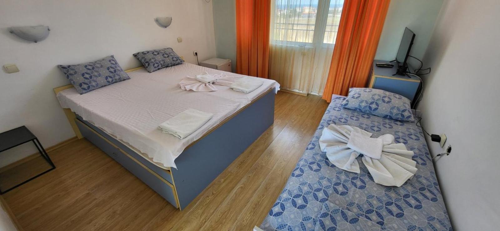 Complex Exotica Hotel Lozenec Kültér fotó