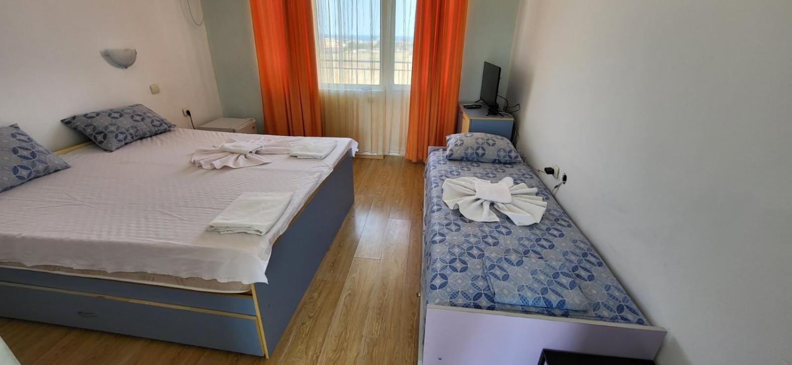 Complex Exotica Hotel Lozenec Kültér fotó