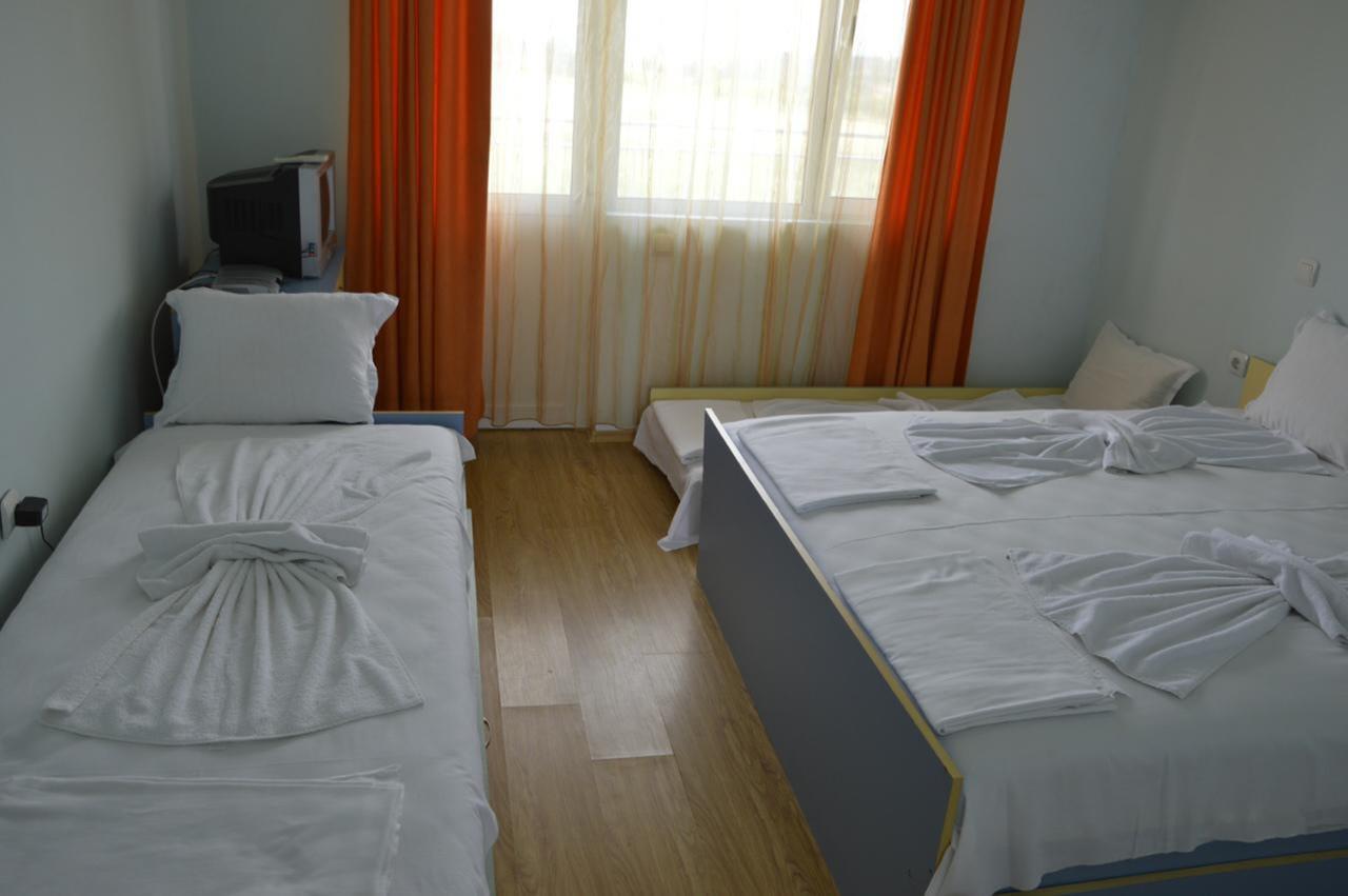 Complex Exotica Hotel Lozenec Kültér fotó